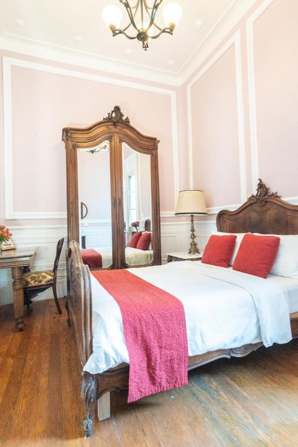 Double Room,1329690167:JPEG